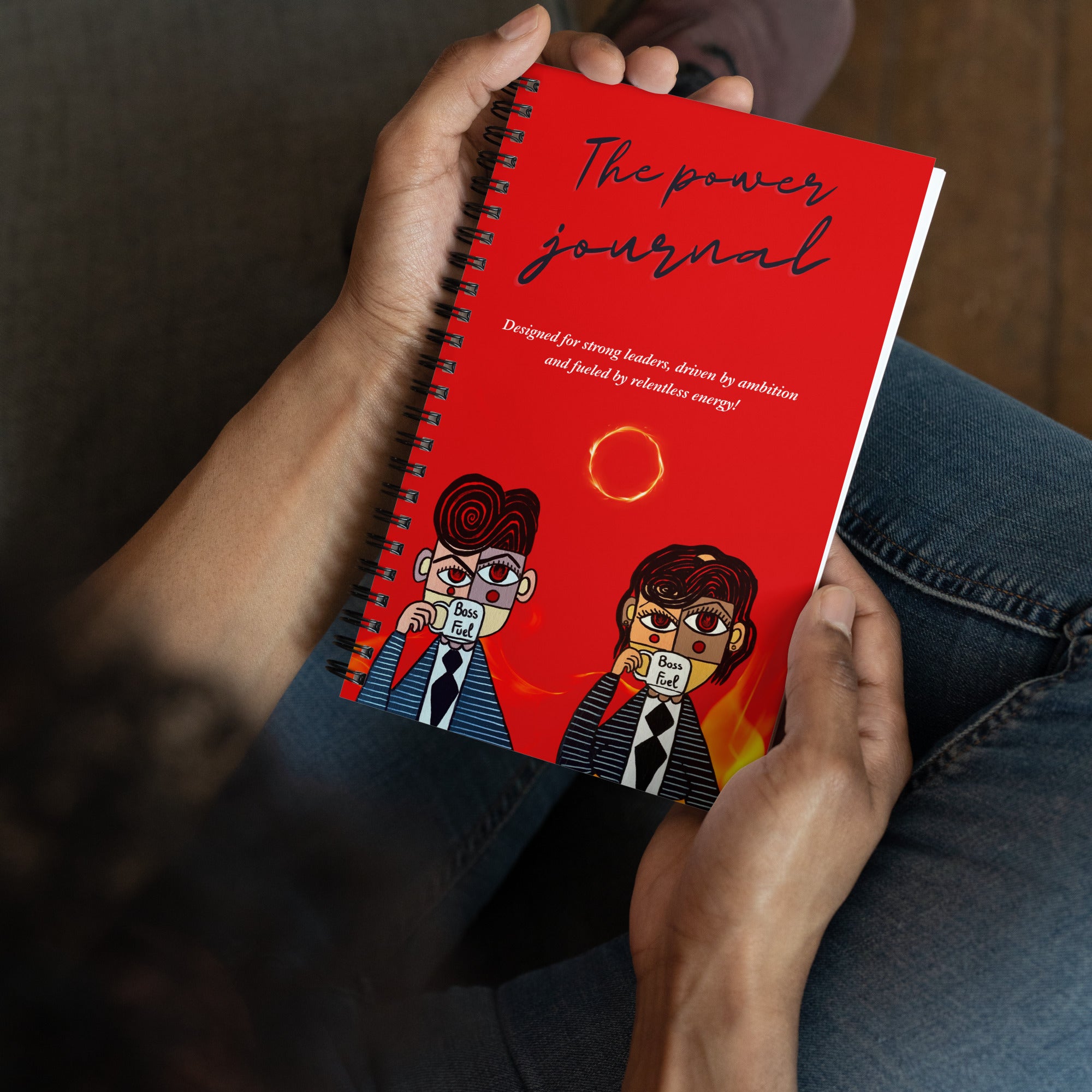 Carnet L’Ambitieux posé sur un bureau – outil pour leaders ambitieux – Unica Nota

