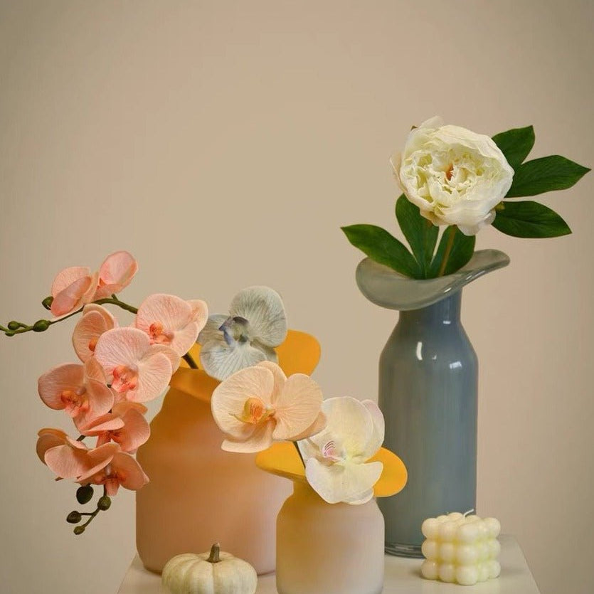 Contemporary Decorative Blooming Vase - Whimsical Eclectic Centerpiece Vases for Wedding & Dinner Party-1